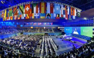 习近平向2019世界青年科学家峰会致贺信