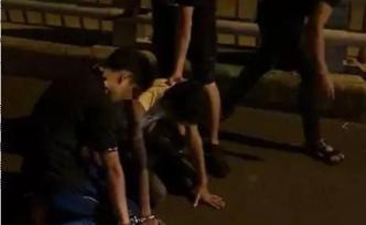 海南定安3個“蒙面人”晚上持刀飛車搶劫學(xué)生：已被警方刑拘