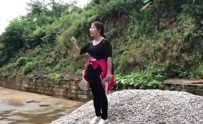 女干部“罵”貧困戶被贊：我會繼續努力