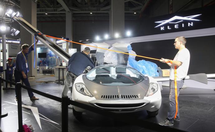 进博会网红“会飞的汽车”再度参展，升级亮相汽车展馆