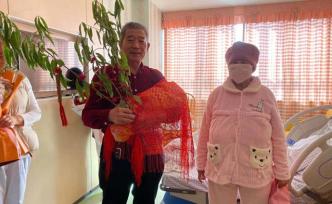 枣庄“67岁老妇生女”续：孩子已落户，老夫妻或因超生被罚