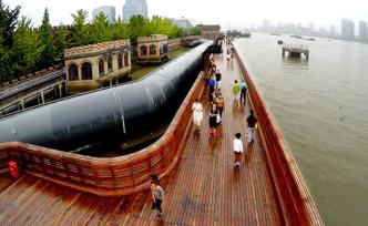 从生产岸线到生活岸线，如今他们打招呼都变成“滨江去了吗”