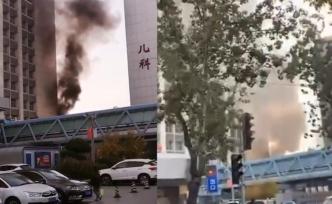 天津醫(yī)科大學總醫(yī)院急診部連廊外檐起火