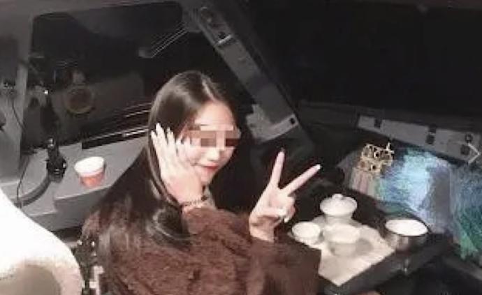 “乘客進駕駛艙”非個例:有機長夫人曾進