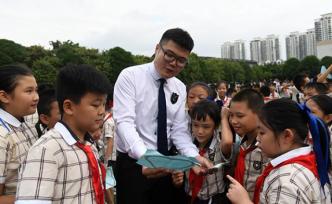 夜讀｜590萬人考證！教師真的成熱門職業(yè)了嗎？