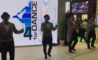 進(jìn)博會國家展區(qū)“快閃”花樣百出，各國民族風(fēng)情“吸睛”無數(shù)