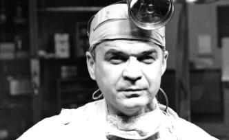 一場死亡風(fēng)險(xiǎn) 200% 的手術(shù)， 拯救了千萬心臟病人