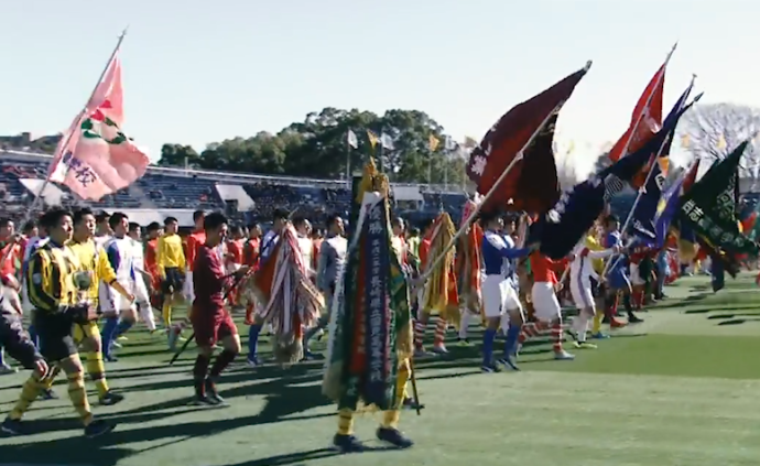 震撼！这是日本高中足球锦标赛