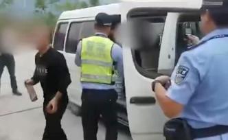 核載6人的面包車(chē)實(shí)載20人：司機(jī)被判處拘役五個(gè)月