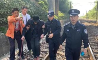 長沙97歲老爺爺不記得自己名字，為見妹妹獨乘30公里公交