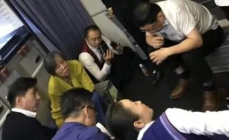 飛機(jī)上吸尿救人的醫(yī)生：已工作三十年，醫(yī)者仁心被點(diǎn)贊
