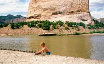 這條以狂野不羈著稱的大河，被人類馴服，如今哺育著無數(shù)生靈