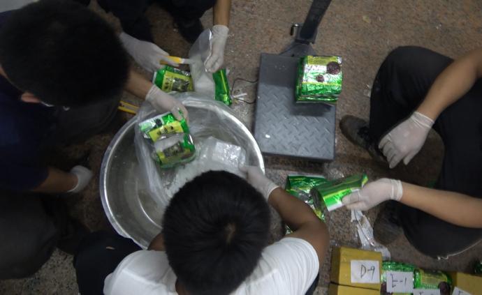 云南特大毒品運輸案:400斤毒品塞滿轎車