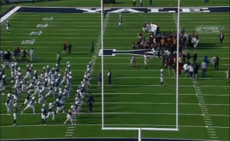 哈佛耶魯年度橄欖球賽遭環(huán)?？棺h者打斷