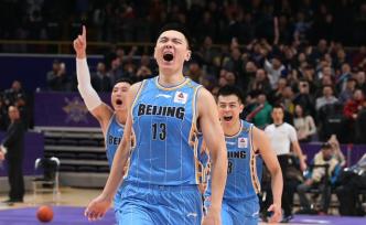 24秒12分、压哨绝杀！本土球员正在创造CBA真正的精彩