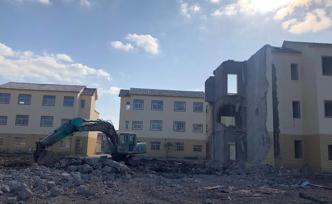 江苏灌云20多幢集中安置房修好半年被拆，官方：不符合规划