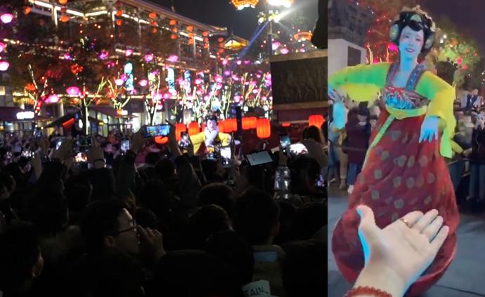 “大唐不倒翁”走紅，游客吐槽安保有風險