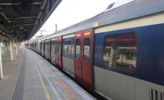 港鐵工會：港鐵最快12月2日恢復正常收車時間