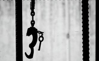 “占旺女村長”畢慧芬獲刑46個(gè)月，此前被控襲擊記者付國豪
