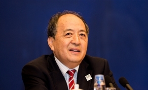 肖天當(dāng)選國際籃聯(lián)副主席，受訪時稱利于中國三大球振興