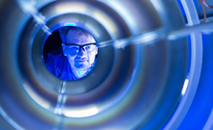 英国《自然》杂志刊发六问，质疑美军火巨头核聚变项目