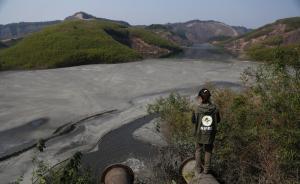 湖南绝美丹霞地貌遭破坏，电厂煤灰直排堆出“伤疤”