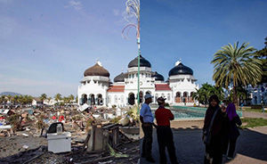 200年來最慘烈海嘯，"死亡之城"在指尖重生