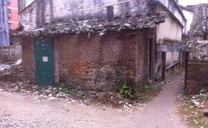 对话广东“扒衣门”施暴女孩：错了后悔了，你们别骂我妈妈了