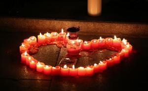 外灘踩踏遇難者名單背后：家屬急切找到又怕找到親人曾現(xiàn)誤認(rèn)