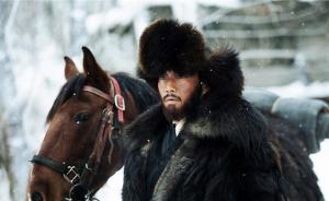 拍《智取威虎山》，是“因?yàn)橹袊?guó)富了，楊子榮可以請(qǐng)回來(lái)了”