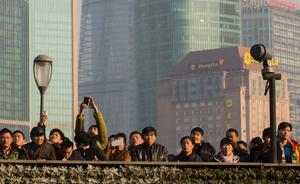 人民日?qǐng)?bào)：五問(wèn)上海外灘踩踏事件誰(shuí)之過(guò)