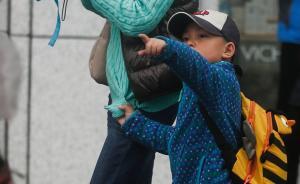 中青報(bào)：官方呼吁育“兩孩”只是一廂情愿，養(yǎng)不起才考驗(yàn)爹媽