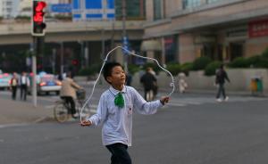 今年上海小學(xué)初中入學(xué)網(wǎng)上報(bào)名，民辦小學(xué)限報(bào)2個(gè)志愿