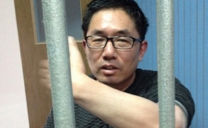 拒鑒定受審局長(zhǎng)“刑訊”傷情，律師要求合議庭與檢方回避