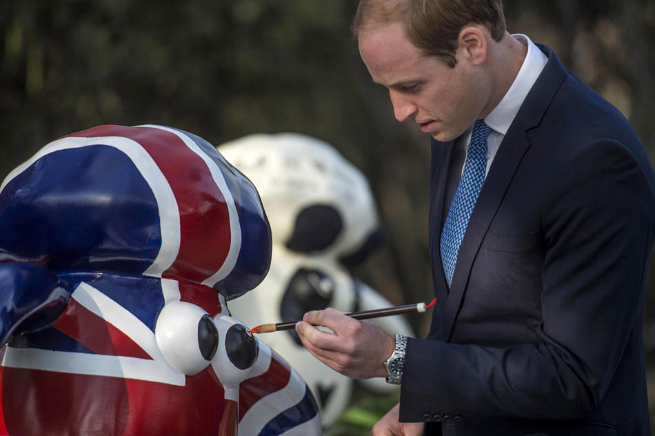 2015-03-02T033722Z_862577416_GM1EB320W1O01_RTRMADP_3_CHINA-BRITAIN-PRINCEWILLIAM