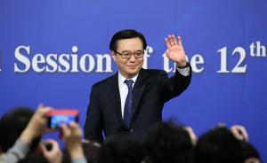 商務(wù)部長(zhǎng)回應(yīng)“國(guó)人把全世界買成奶粉荒”：?jiǎn)我换７率劫?gòu)物