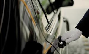 上海判決全國首例代駕軟件司機撞人糾紛：軟件運營商被判擔責