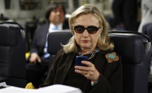 希拉里深陷“郵件門”的背后