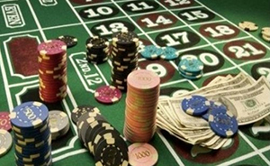 继温州大妈聚众吸毒后，金华大妈“渴望激情”合伙开赌场被查