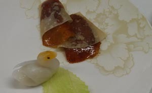 亚信峰会政要午餐吃什么：52只盛汤的老南瓜雕刻了10天