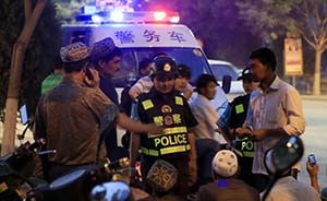 新疆搗毀重大暴恐團伙，繳獲爆炸原料1.8噸