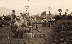 漫談國(guó)軍 | 蔣介石的御林軍：71軍興衰錄