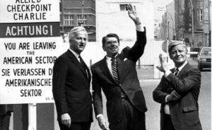 紐倫堡審判庭上的父與子：一個德國家族的20世紀