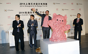 大黃鴨之父為上海制造10米高“粉紅貓”  