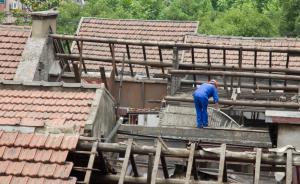 上海一百年石庫(kù)門被拆，有望評(píng)為保護(hù)建筑但“拆遷者等不及”