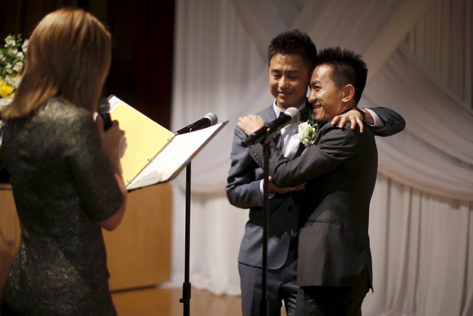 01.2015-06-09T223128Z_1602745951_GF10000122339_RTRMADP_3_USA-CHINESE-WEDDINGS