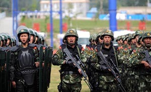 公安部“处突”行动：练用武器、武装上街、缉枪治爆