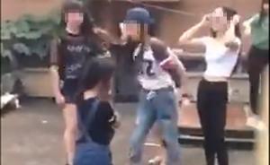 江西多名初中女生殴打下跪女孩，官方：被打者是原学生会干部