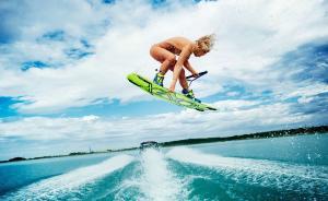 ESPN年度裸體《運(yùn)動(dòng)大賞》出爐，再費(fèi)流量也值得一看