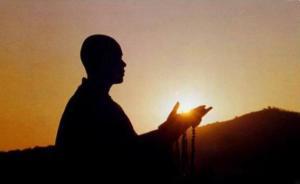 人大发布中国宗教调查报告：和尚人均月收入仅为397元